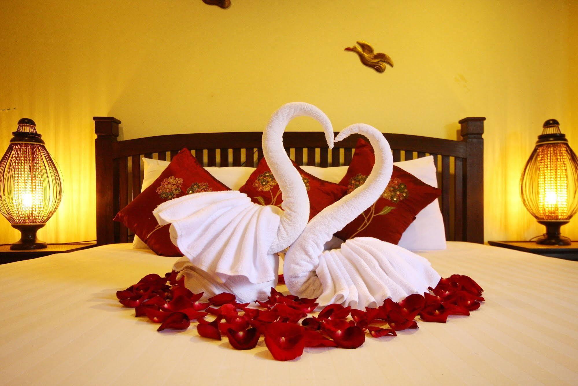 Cm Night Bazaar Boutique Hotel โรงแรม ซี เอ็ม ไนท์บาซาร์ บูทีค - Sha Plus Certified Τσιάνγκ Μάι Εξωτερικό φωτογραφία